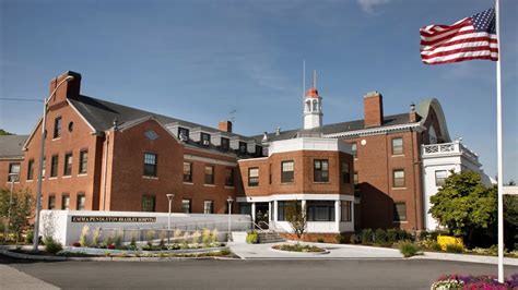 Bradley hospital rhode island - Sep 14, 2021 · Bradley Hospital is located on 35 acres of land in East Providence, Rhode Island. Acute inpatient services are provided to children and adolescents …
